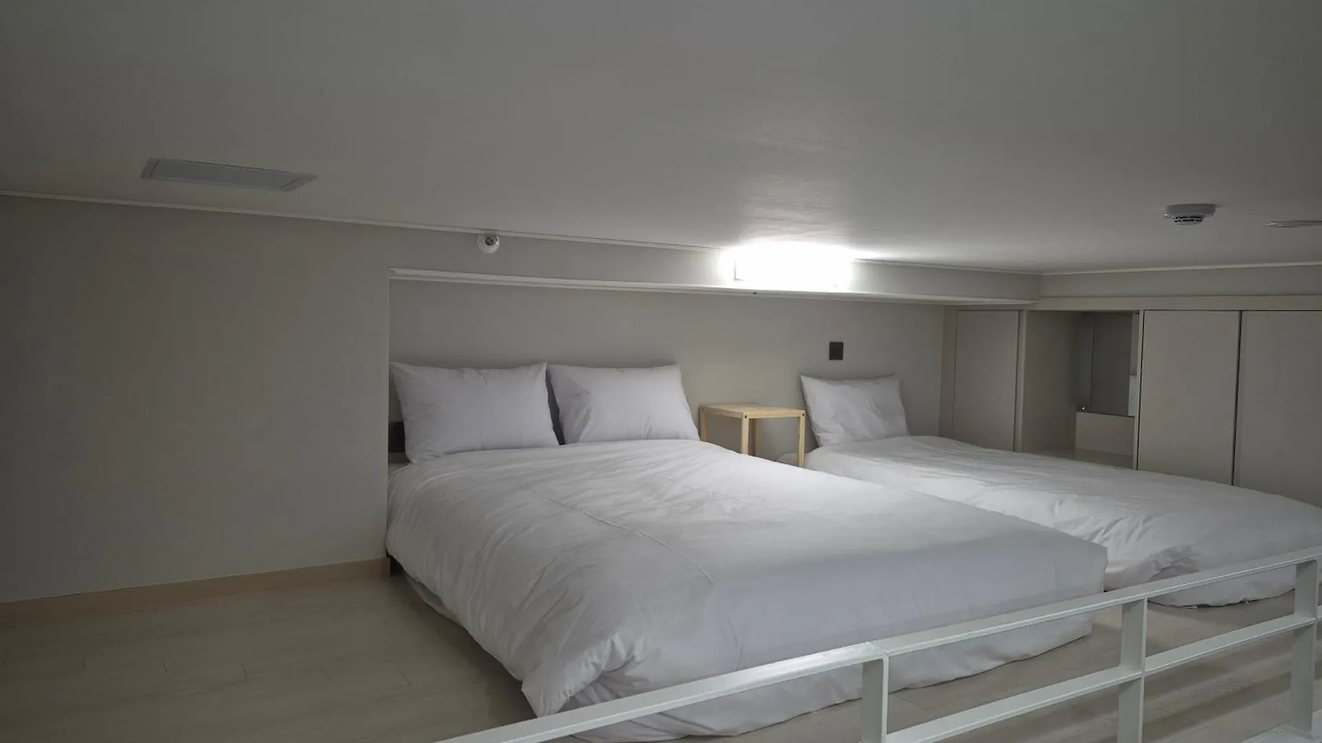 Center Of Seoul, Newly Built High Floor House With View Apartment