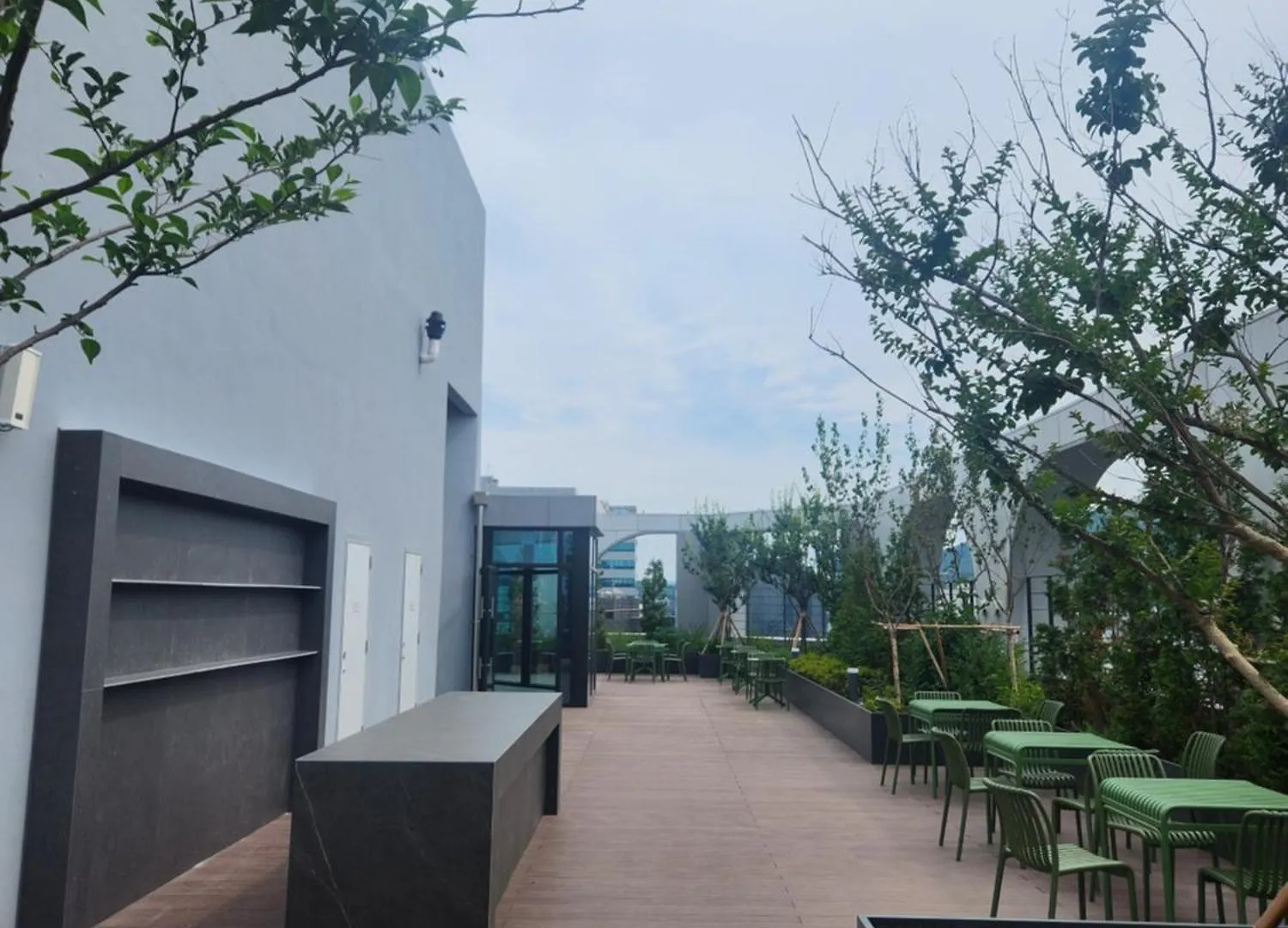 Center Of Seoul, Newly Built High Floor House With View Apartment