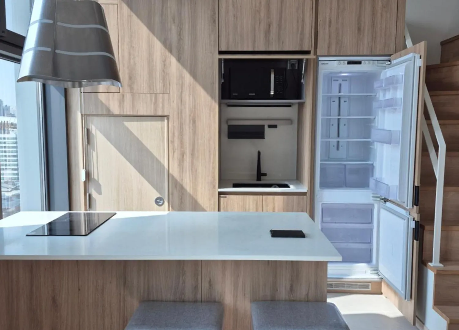 Center Of Seoul, Newly Built High Floor House With View Apartment